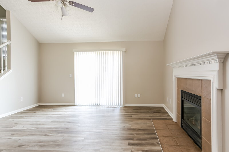 2,000/Mo, 286 Westedge Ct Galloway, OH 43119 Living Room View