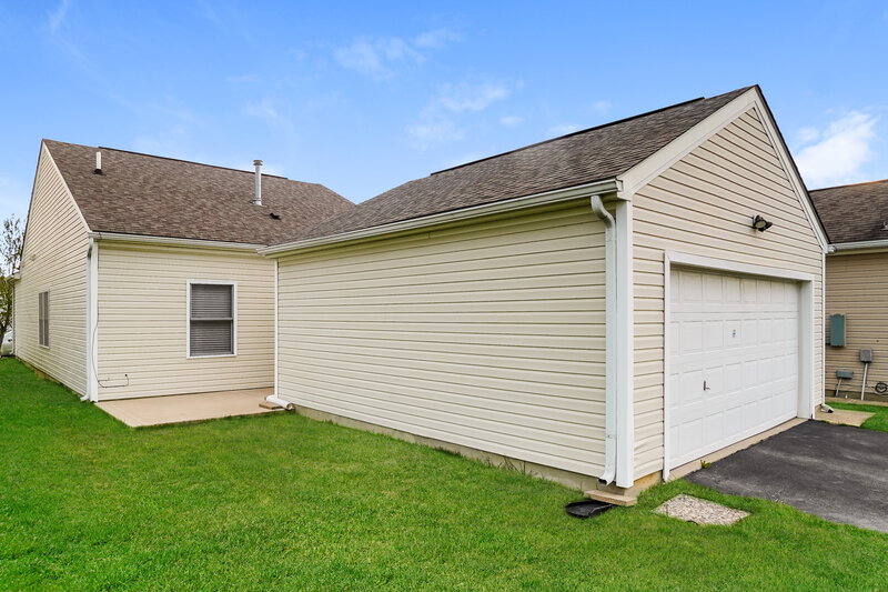 2,155/Mo, 6105 Bristol Ridge Dr Canal Winchester, OH 43110 Rear View