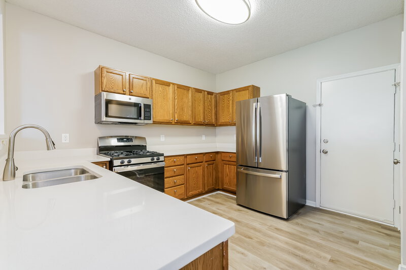 2,255/Mo, 3263 Stadler Dr Pickerington, OH 43147 Kitchen View 2