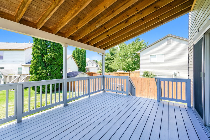 2,255/Mo, 3263 Stadler Dr Pickerington, OH 43147 Deck View