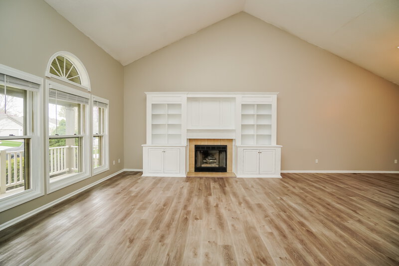 2,185/Mo, 95 Bridgeport Way Delaware, OH 43015 Living Room View