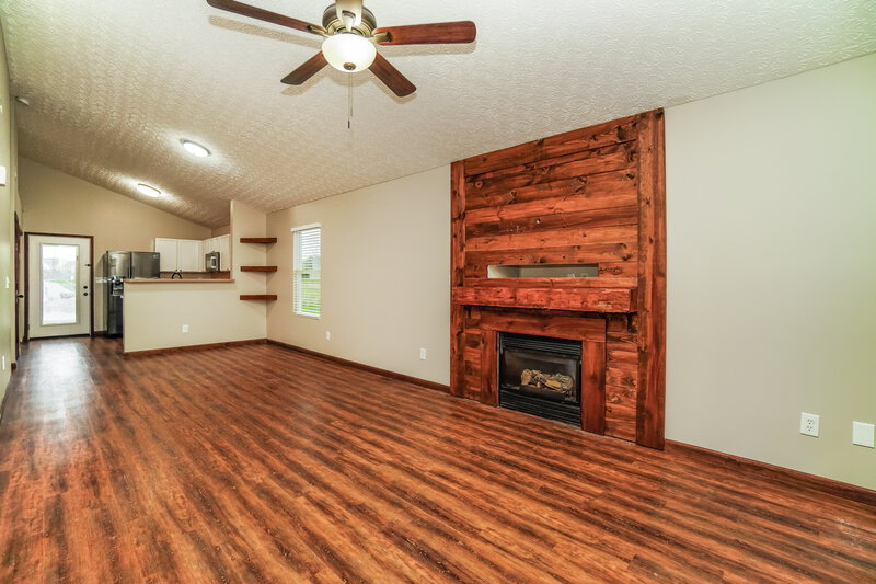 1,770/Mo, 9025 Constitution Ave Orient, OH 43146 Living Room View 3