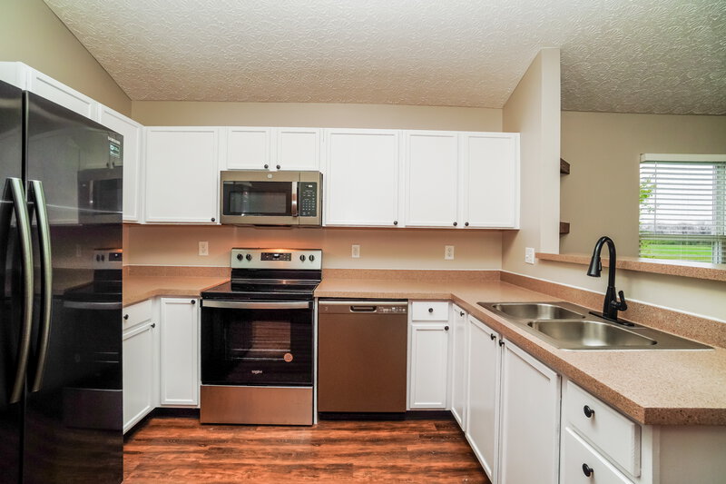 1,770/Mo, 9025 Constitution Ave Orient, OH 43146 Kitchen View 2