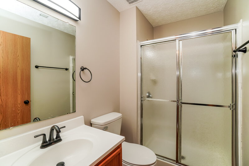 1,770/Mo, 9025 Constitution Ave Orient, OH 43146 Main Bathroom View