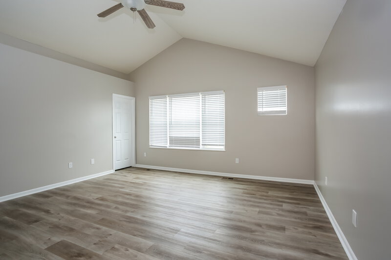 2,230/Mo, 6829 Riding Trail Dr Canal Winchester, OH 43110 Main Bedroom View