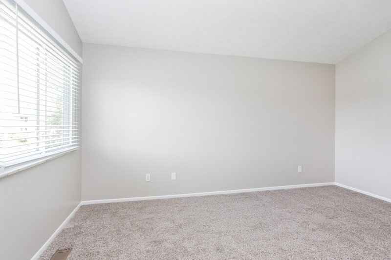 2,990/Mo, 6956 Bennell Dr Reynoldsburg, OH 43068 Bedroom View 2
