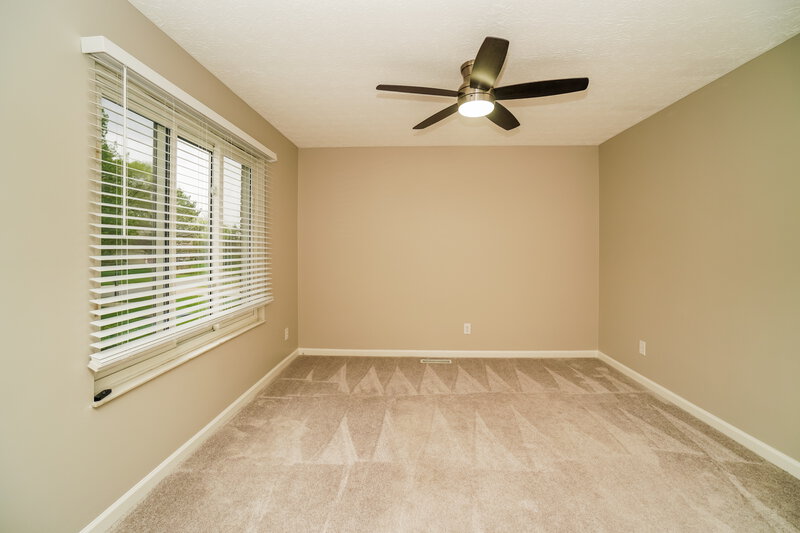 2,510/Mo, 145 Timber Ridge Dr Pickerington, OH 43147 Living Room View