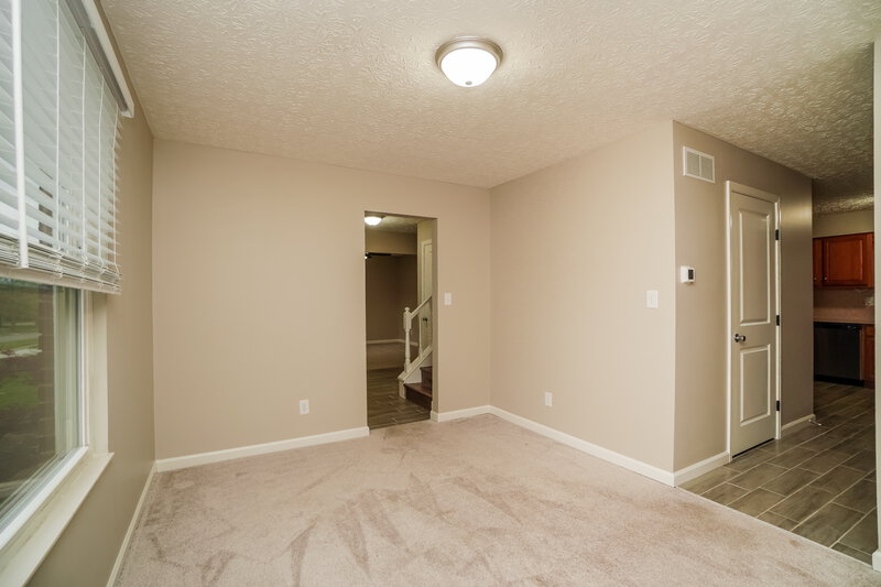 2,510/Mo, 145 Timber Ridge Dr Pickerington, OH 43147 Dining Room View