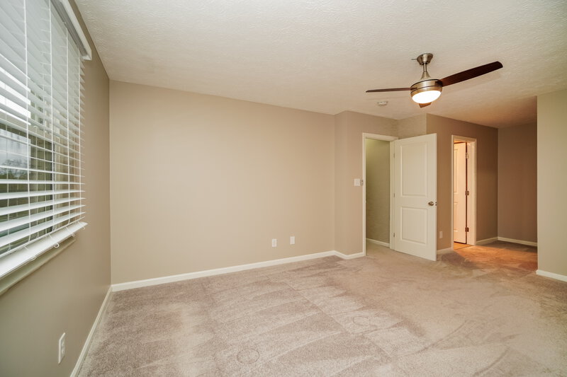 2,510/Mo, 145 Timber Ridge Dr Pickerington, OH 43147 Main Bedroom View