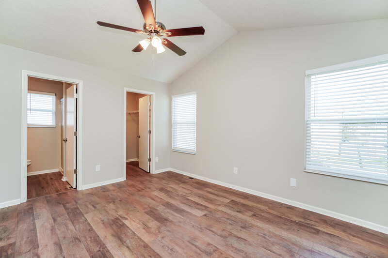 3,630/Mo, 5664 Dashshund Ct Columbus, OH 43232 Main Bedroom View