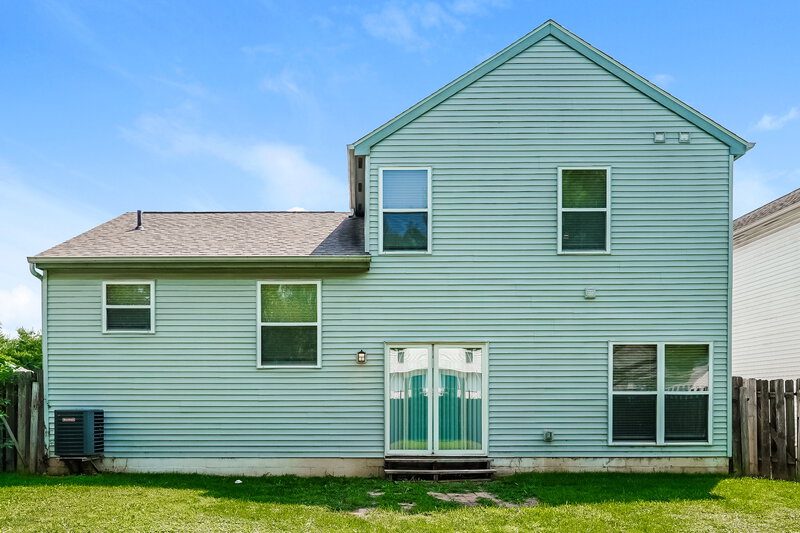2,395/Mo, 5664 Dashshund Ct Columbus, OH 43232 Rear View