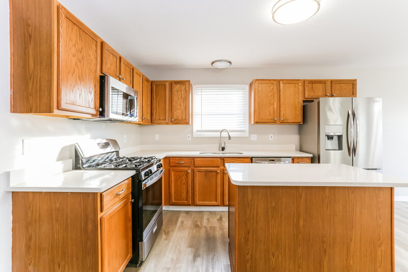 2,355/Mo, 467 Wheatfield Dr Delaware, OH 43015 Kitchen View