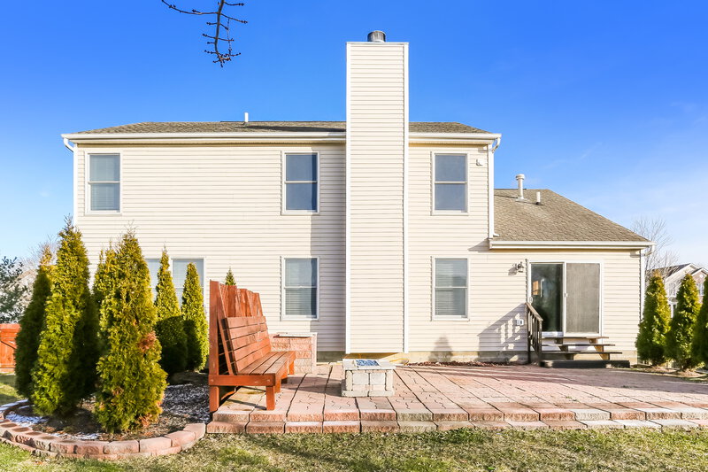 2,355/Mo, 467 Wheatfield Dr Delaware, OH 43015 Rear View