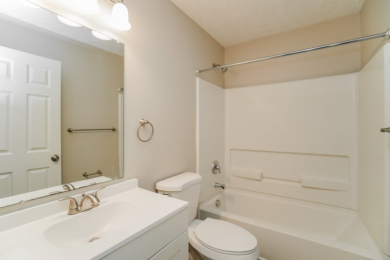 2,230/Mo, 3827 Winding Twig Dr Canal Winchester, OH 43110 Misc View 11