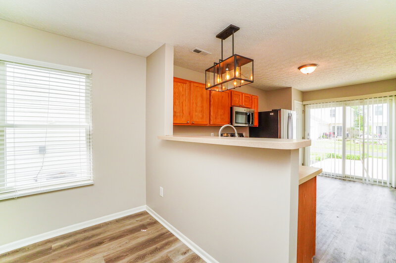 2,425/Mo, 4252 Shortleaf Ln Grove City, OH 43123 Kitchen View