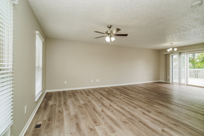 1,845/Mo, 5911 Ocala Ct Galloway, OH 43119 Living Room View