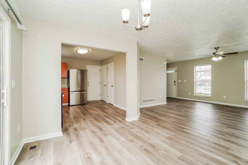 1,845/Mo, 5911 Ocala Ct Galloway, OH 43119 Dining Room View 2