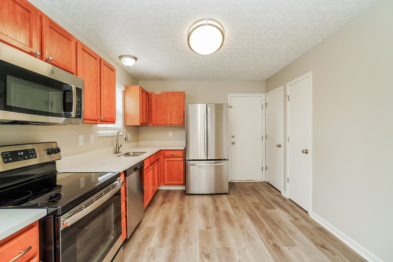 1,845/Mo, 5911 Ocala Ct Galloway, OH 43119 Kitchen View 2