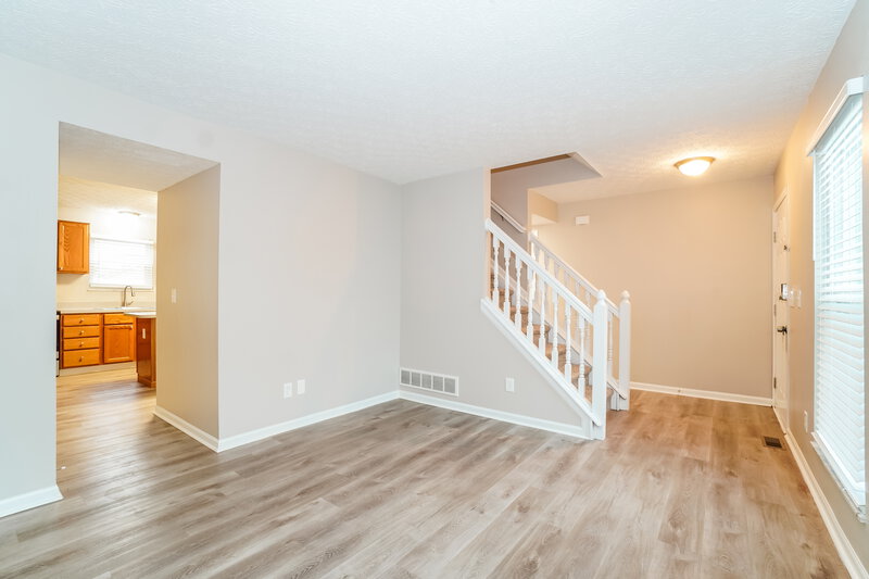 2,240/Mo, 8435 Priestley Dr Reynoldsburg, OH 43068 Living Room View