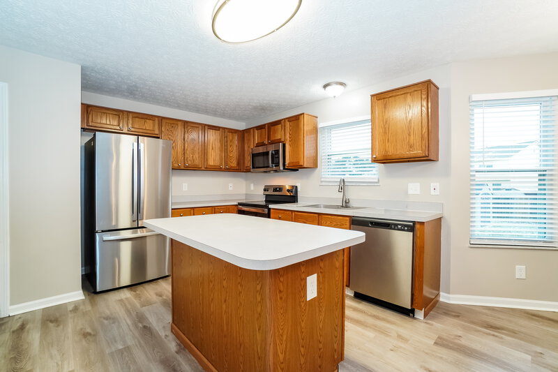 2,240/Mo, 8435 Priestley Dr Reynoldsburg, OH 43068 Kitchen View