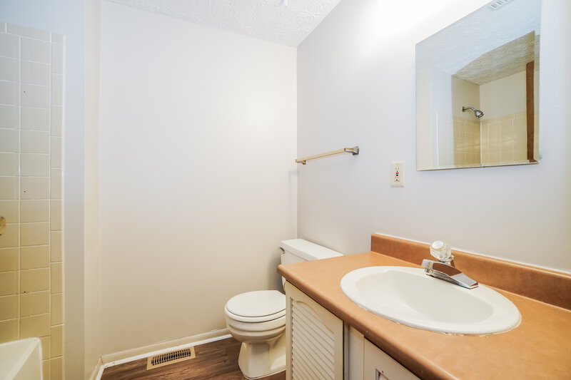 2,235/Mo, 6780 Atlin Ct Dublin, OH 43017 Bathroom View