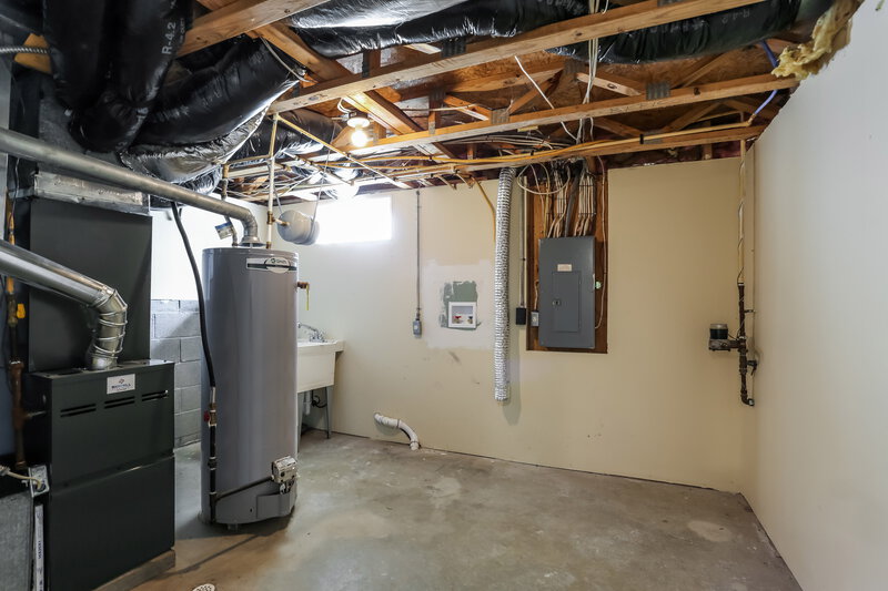 2,130/Mo, 5005 CRESTBURY CT HILLIARD, OH 43026 Basement View