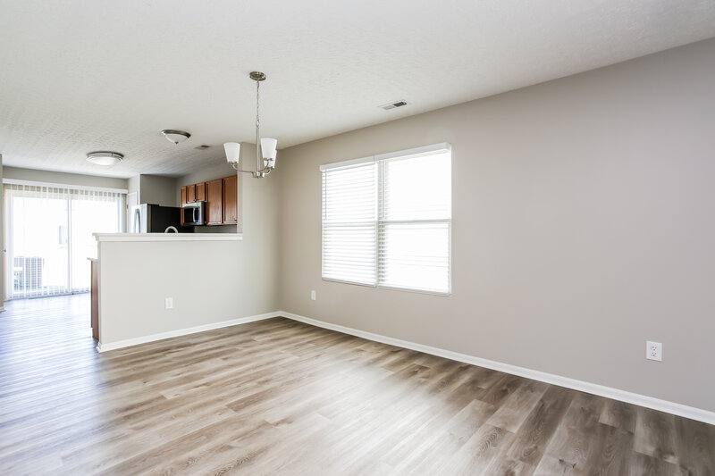 0/Mo, 7774 Jefferson Run Unit 103 Blacklick, OH 43004 Dining Room View