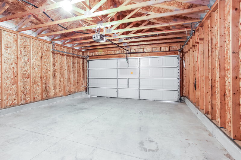 0/Mo, 7774 Jefferson Run Unit 103 Blacklick, OH 43004 Garage View
