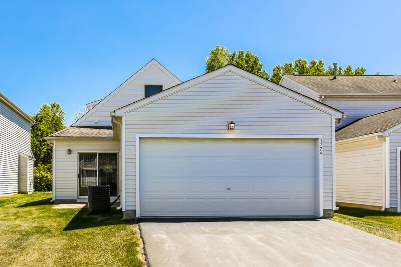 0/Mo, 7774 Jefferson Run Unit 103 Blacklick, OH 43004 Rear View