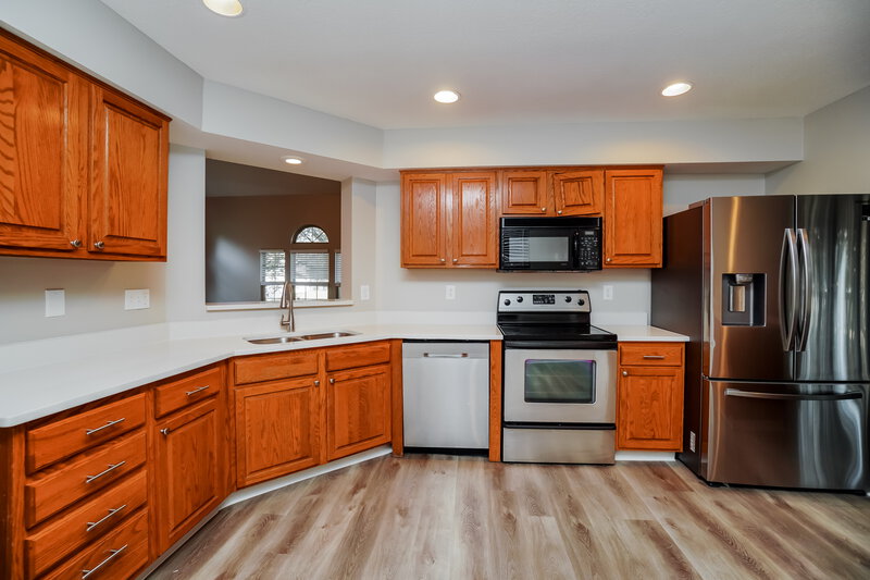 2,920/Mo, 1635 Saffron Dr Marysville, OH 43040 Kitchen View