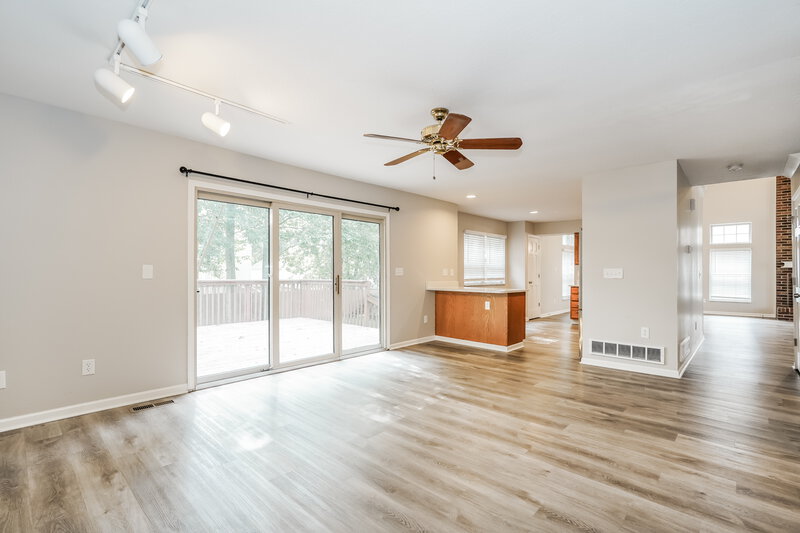 2,845/Mo, 1635 Saffron Dr Marysville, OH 43040 Family Room View 2