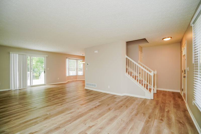 2,285/Mo, 3205 Saint Bernard Cir Columbus, OH 43232 Misc View