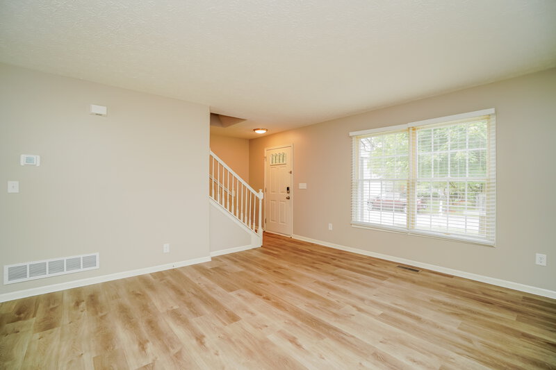 2,285/Mo, 3205 Saint Bernard Cir Columbus, OH 43232 Misc View 2