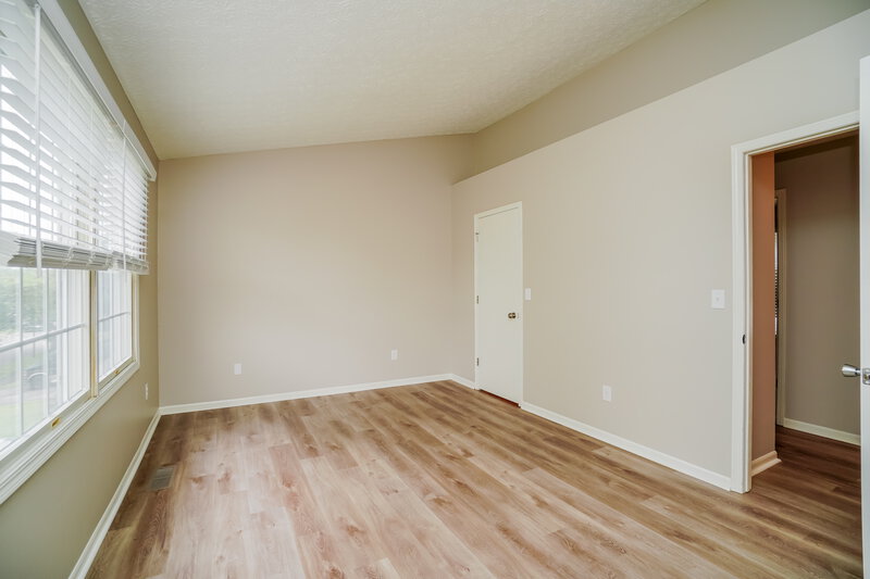 2,285/Mo, 3205 Saint Bernard Cir Columbus, OH 43232 Misc View 10