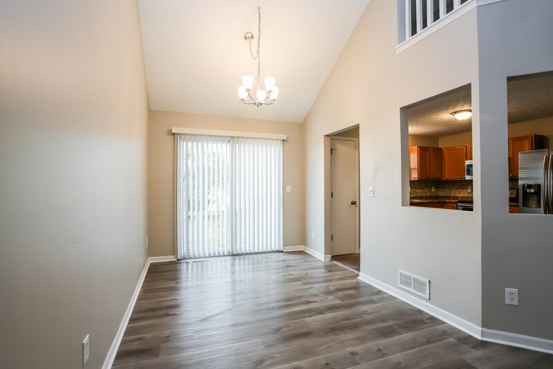 0/Mo, 3706 Weeping Willow Blvd # A1 Columbus, OH 43207 Dining Room View