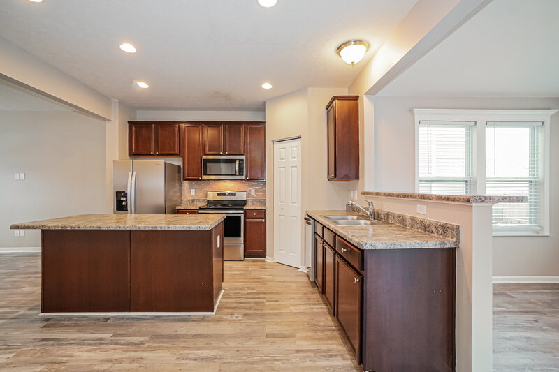 2,370/Mo, 6334 Oak Trail Dr Galloway, OH 43119 Misc View 6