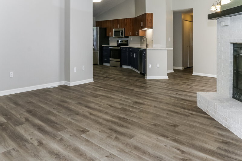 2,285/Mo, 4448 Charlotte Rd Obetz, OH 43207 Living Room View