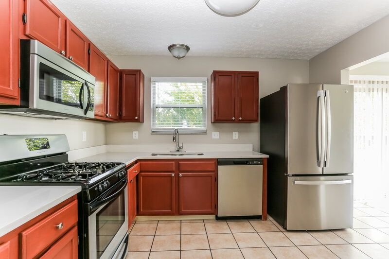 1,805/Mo, 3443 Bayspirit Ct Reynoldsburg, OH 43068 Kitchen View