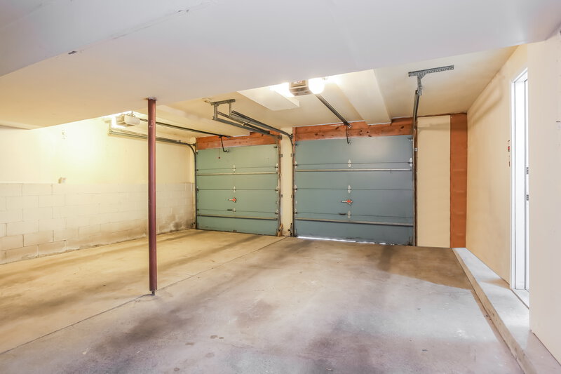 2,345/Mo, 3257 Hawksbury Ct Dublin, OH 43017 Garage View