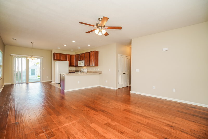 2,490/Mo, 4001 Blue Mountain Cir Columbus, OH 43230 Living Room View