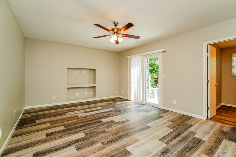 2,980/Mo, 8437 Papillon Ave Reynoldsburg, OH 43068 Family Room View 2