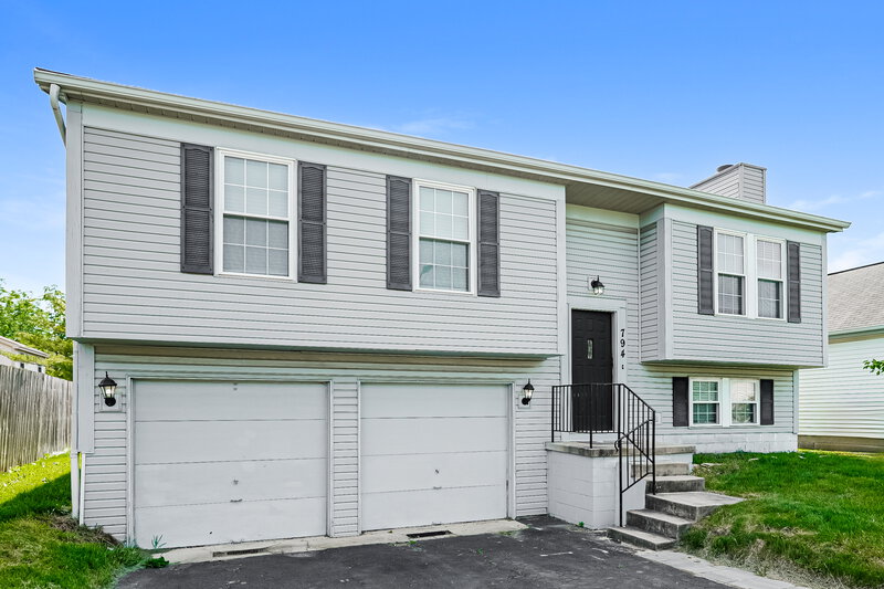2,125/Mo, 794 Wallinger Dr Galloway, OH 43119 Front View