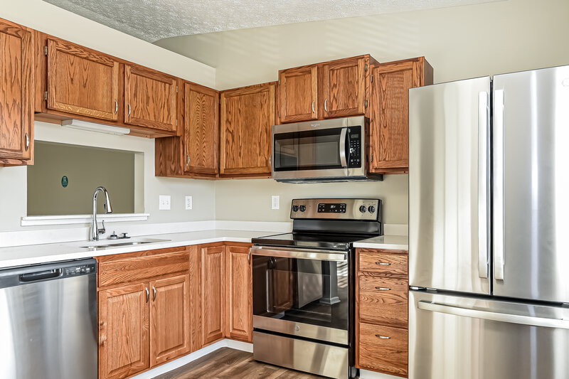 2,125/Mo, 794 Wallinger Dr Galloway, OH 43119 Kitchen View