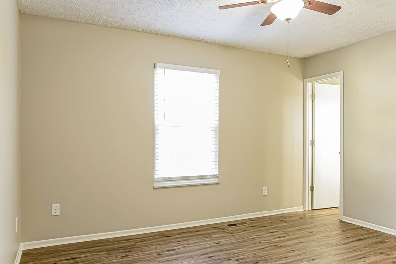 2,125/Mo, 794 Wallinger Dr Galloway, OH 43119 Main Bedroom View