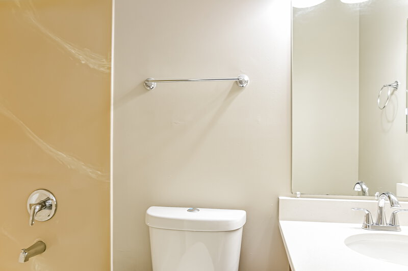 2,125/Mo, 794 Wallinger Dr Galloway, OH 43119 Powder Room View