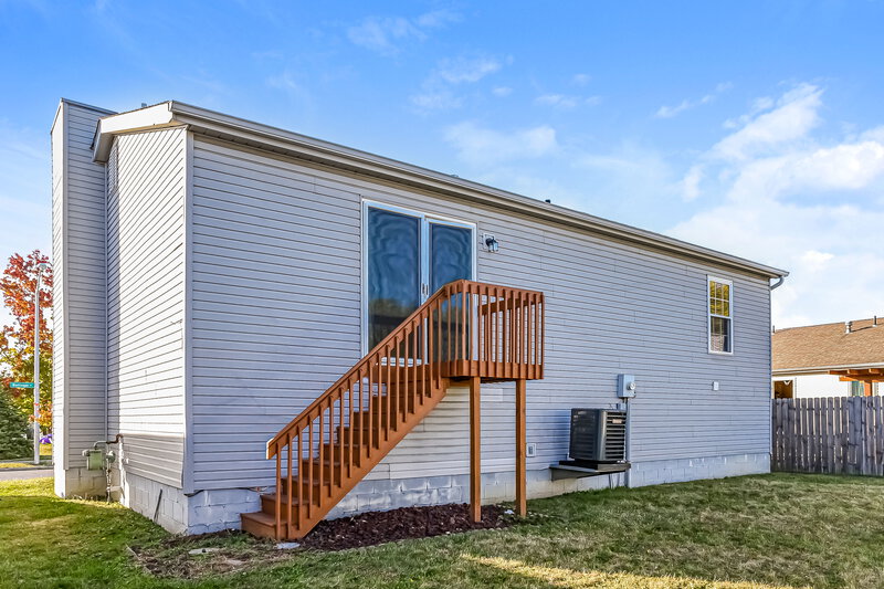 2,125/Mo, 794 Wallinger Dr Galloway, OH 43119 Rear View