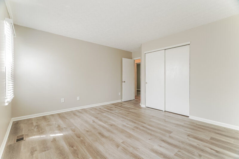 2,225/Mo, 2406 Ziner Cir S Grove City, OH 43123 Bedroom View