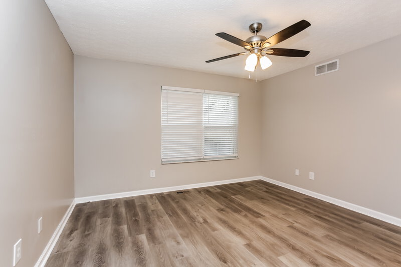 0/Mo, 1361 Wild Oats Dr Columbus, OH 43204 Main Bedroom View