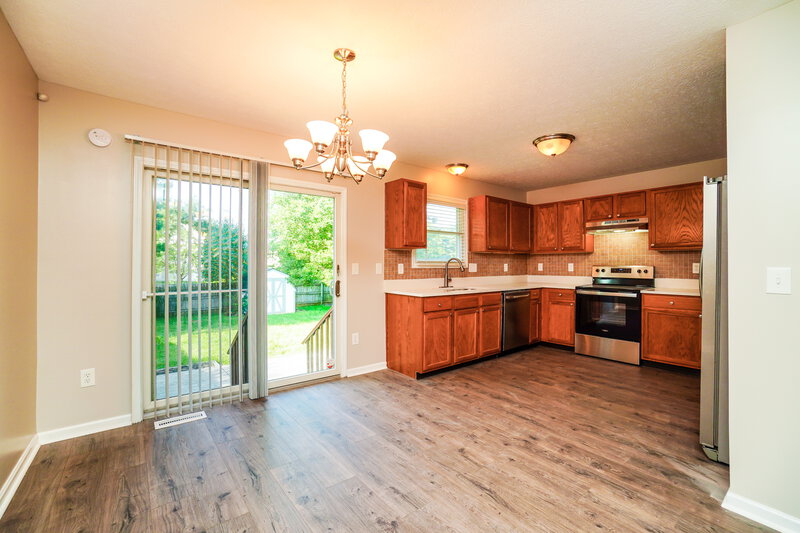 1,990/Mo, 7167 Emerald Tree Dr Canal Winchester, OH 43110 Dining Room View