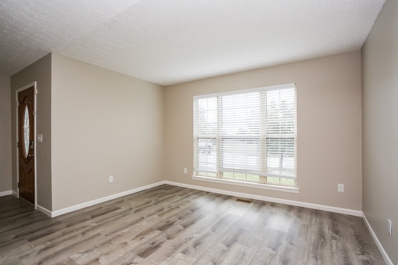 3,290/Mo, 3357 Joes Way Columbus, OH 43223 Family Room View